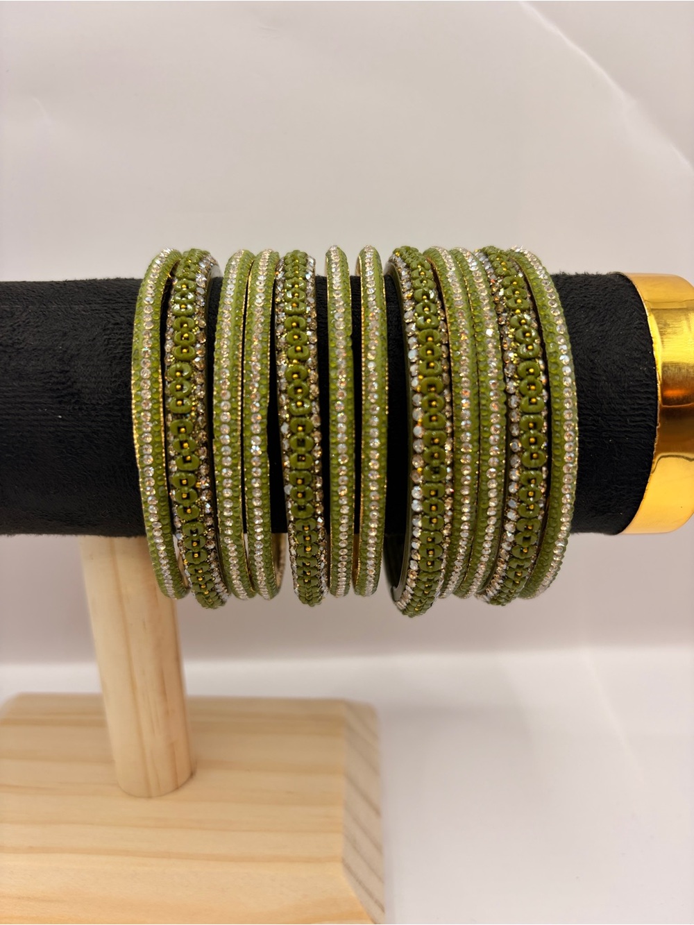 Green Crystal & Beaded Women's Bangle Bracelet Set